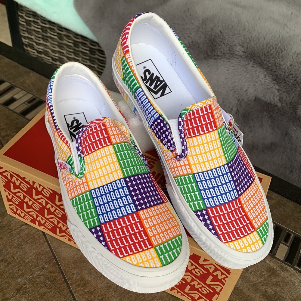 VANS CLASSIC SLIP ON PRIDE MULTI/TRUE WHITE MENS - Picture 4 of 16
